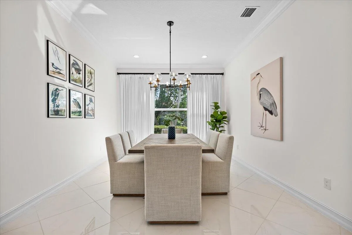Formal Dining