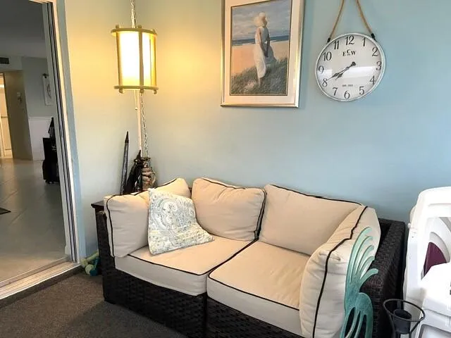 Enclosed Florida room 2