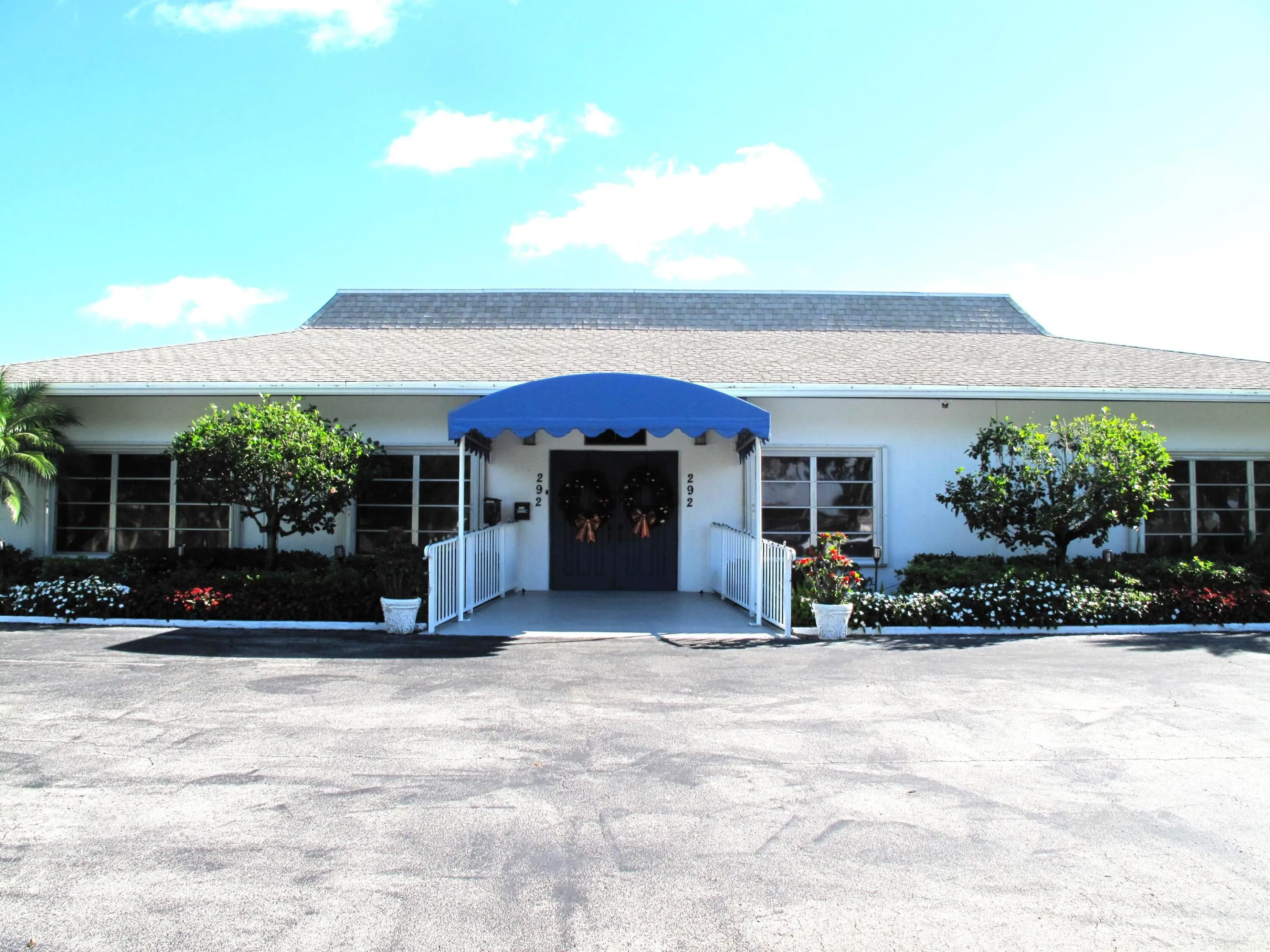 Clubhouse (3)