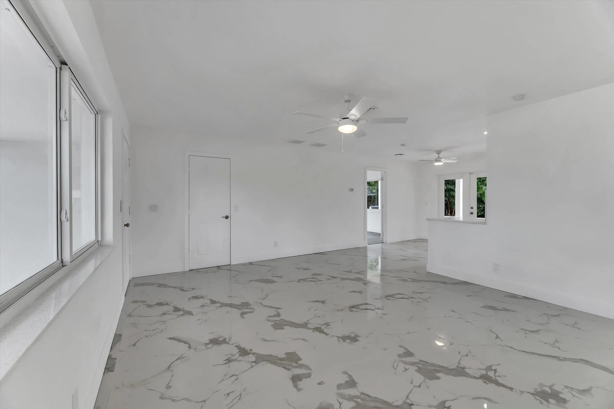24-1404 SW 1st Ave-24