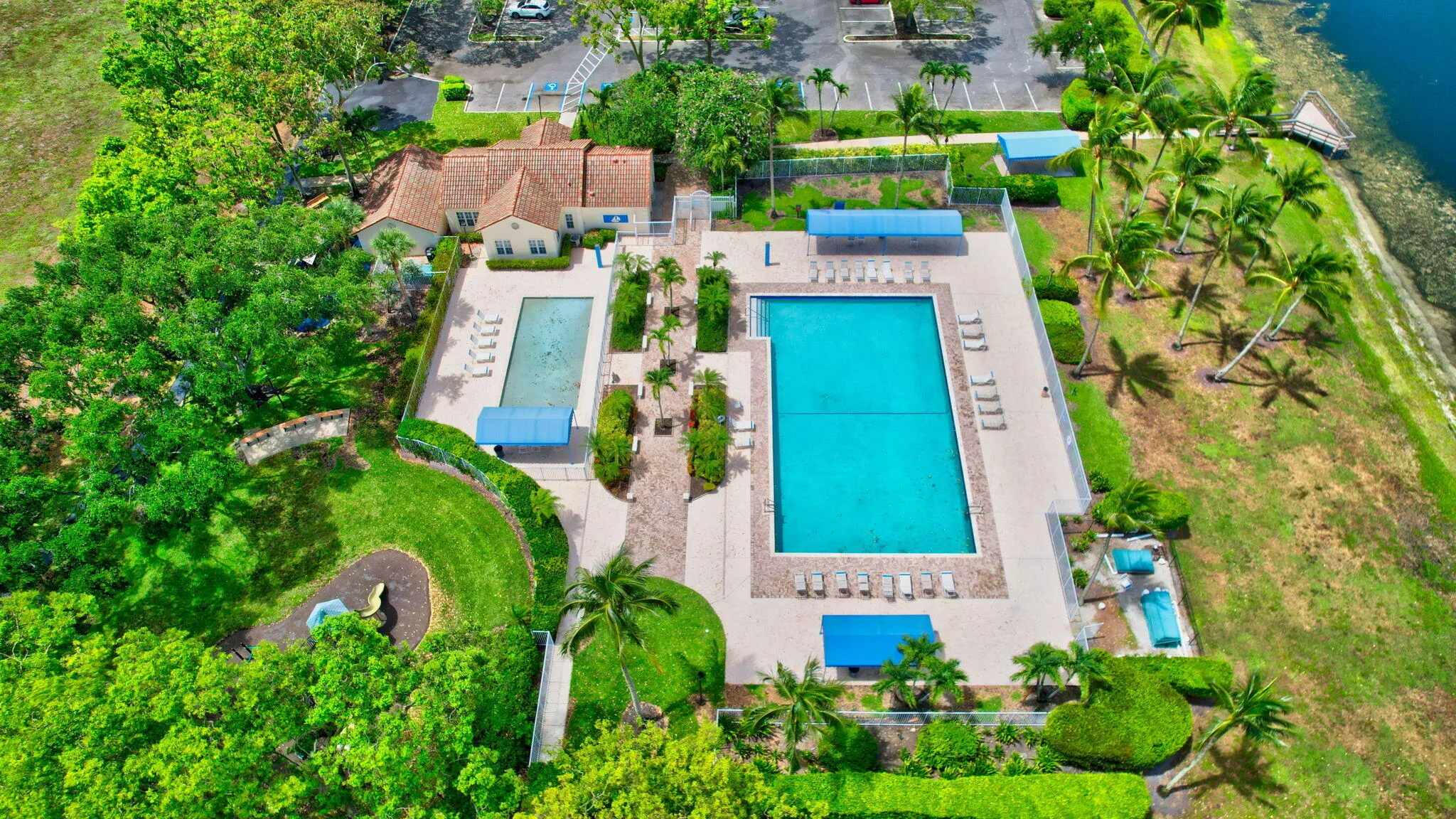 Lake Charleston Pools