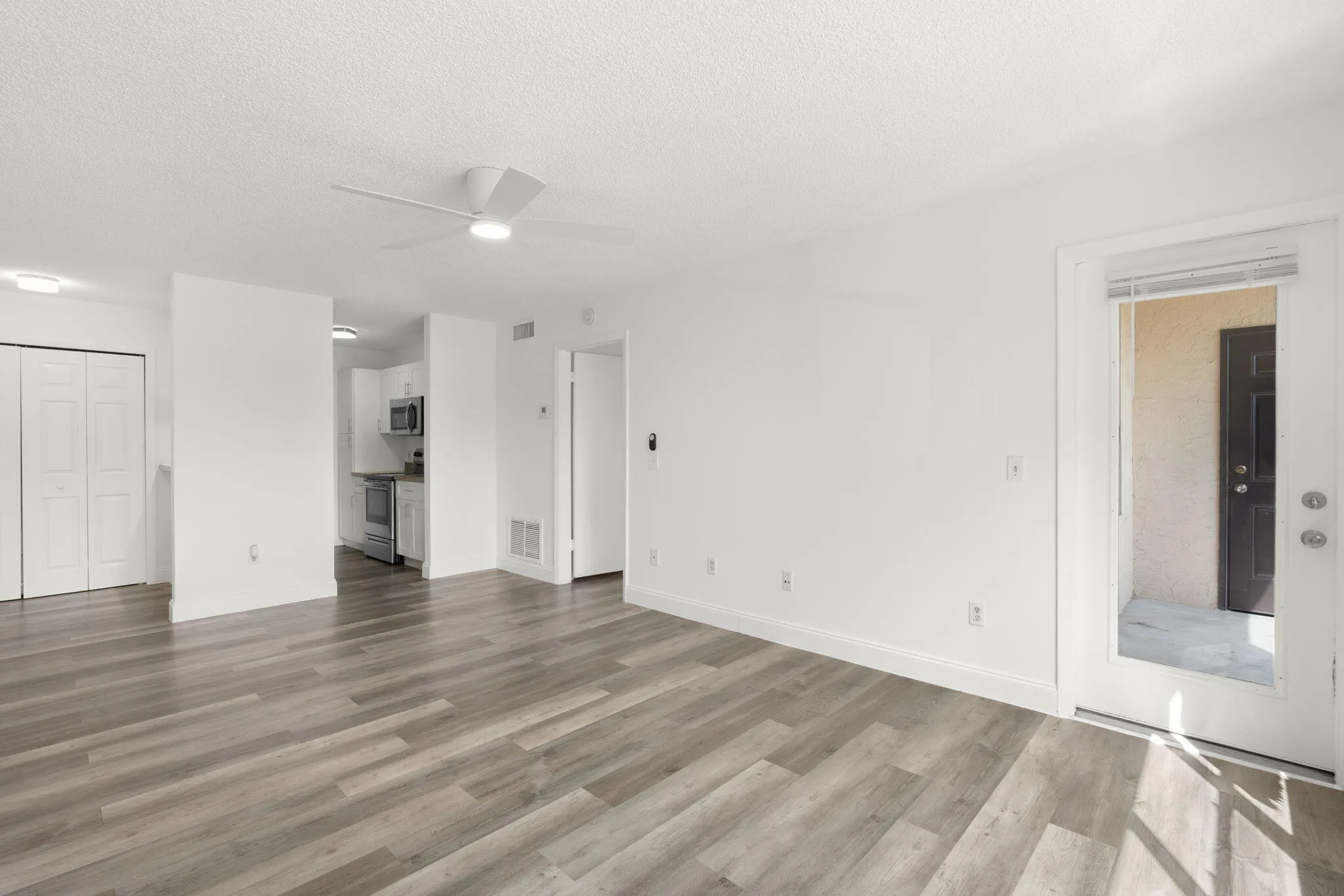 6-web-or-mls-4541 W McNab Rd 17 Pompano