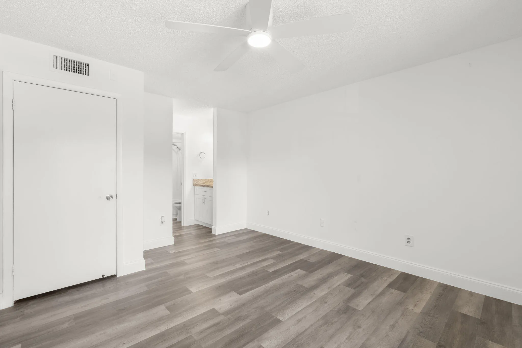15-web-or-mls-4541 W McNab Rd 17 Pompano