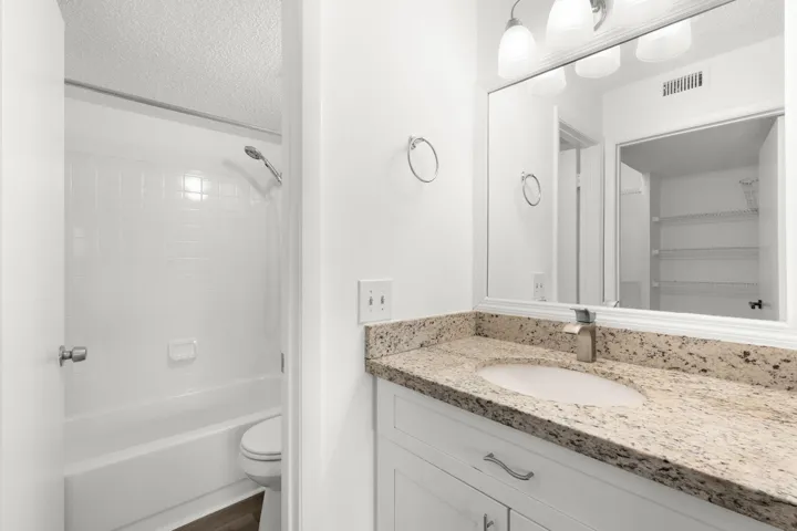 16-web-or-mls-4541 W McNab Rd 17 Pompano