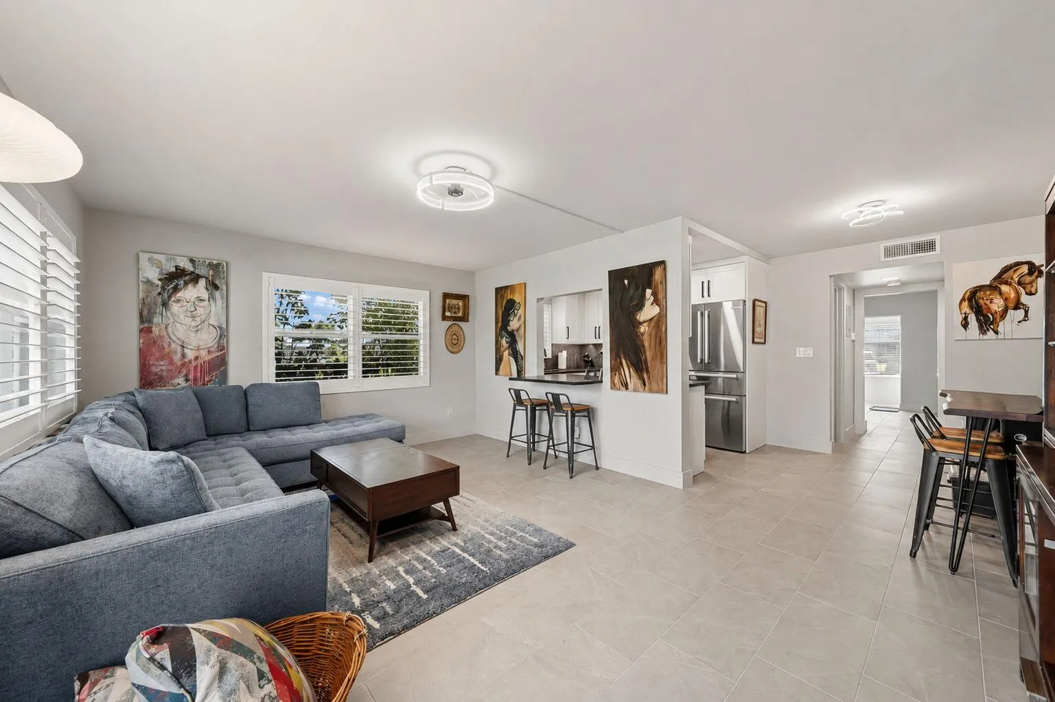 Living/Dining Area