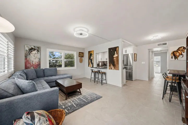 Living/Dining Area