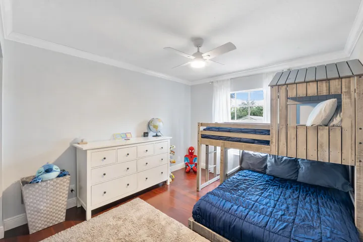 BEDROOM 3 (SECOND LEVEL)