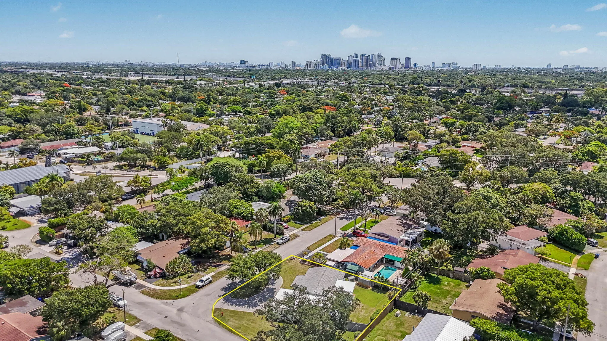 13-web-or-mls-2740-sw-16th-st