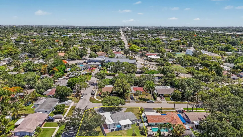 11-web-or-mls-2740-sw-16th-st