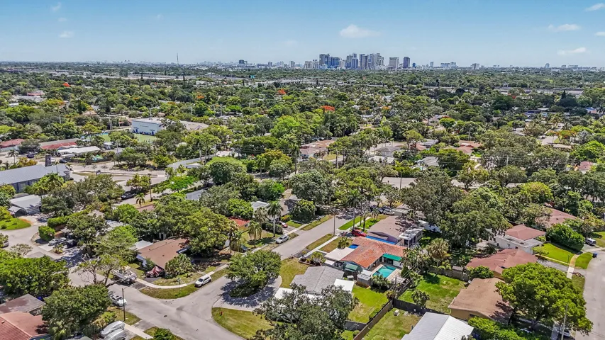 14-web-or-mls-2740-sw-16th-st