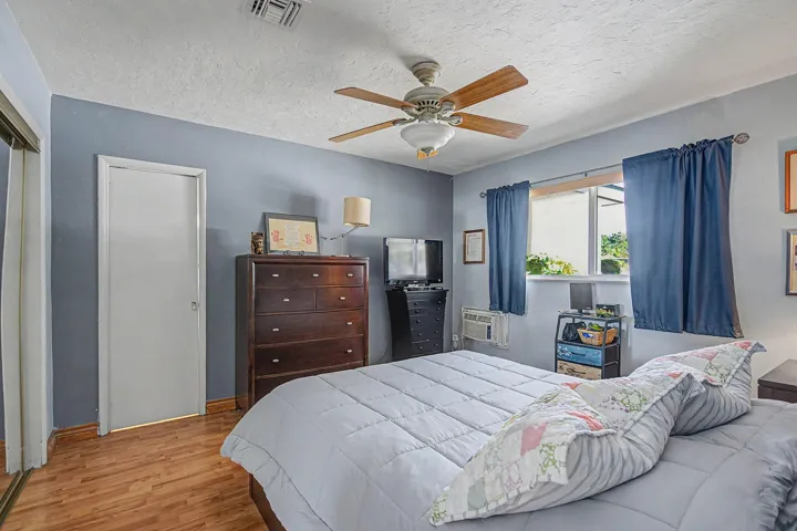 42-web-or-mls-2740-sw-16th-st