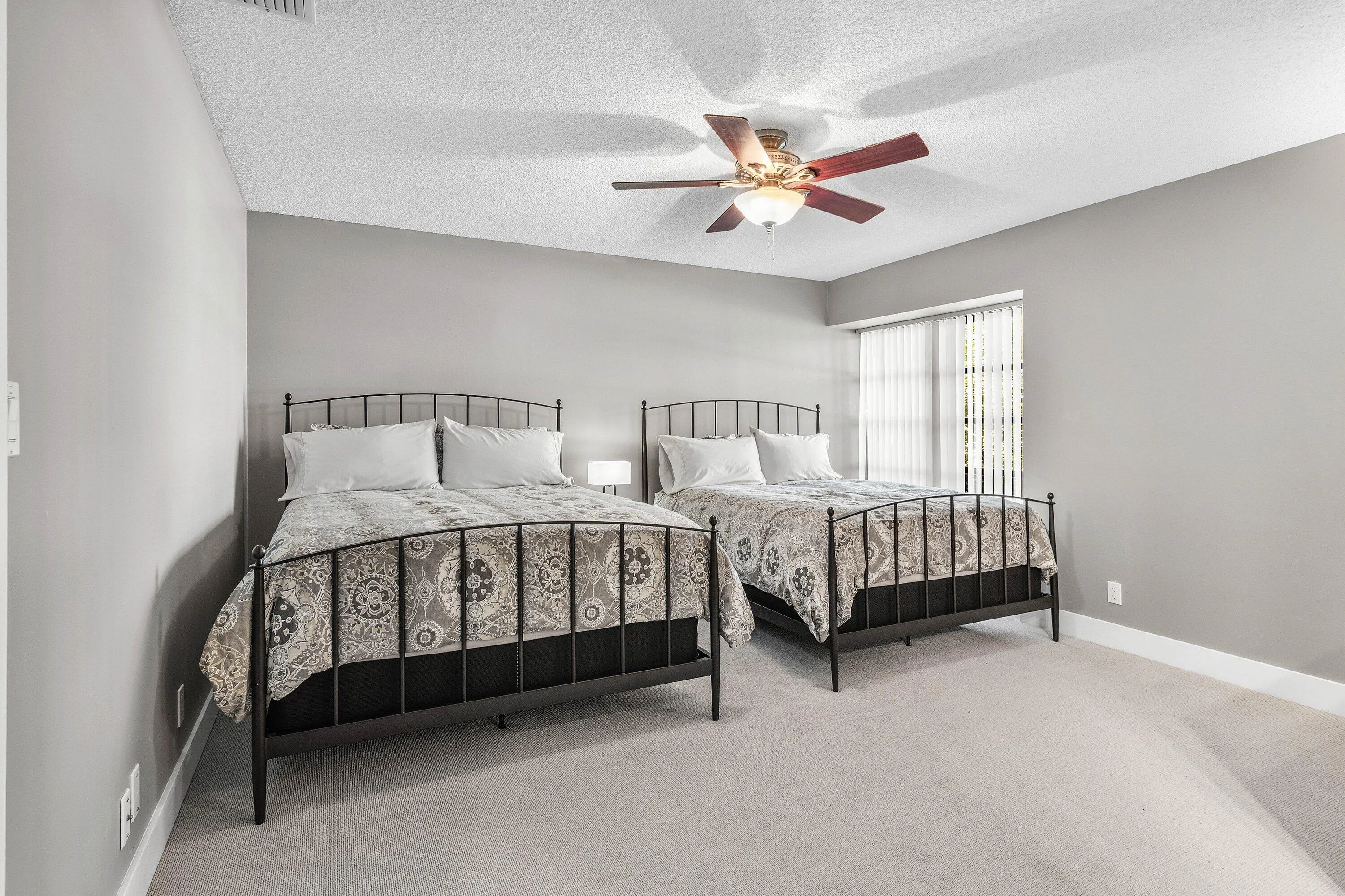 022-10891BocaWoodsLane-BocaRaton-FL-3342