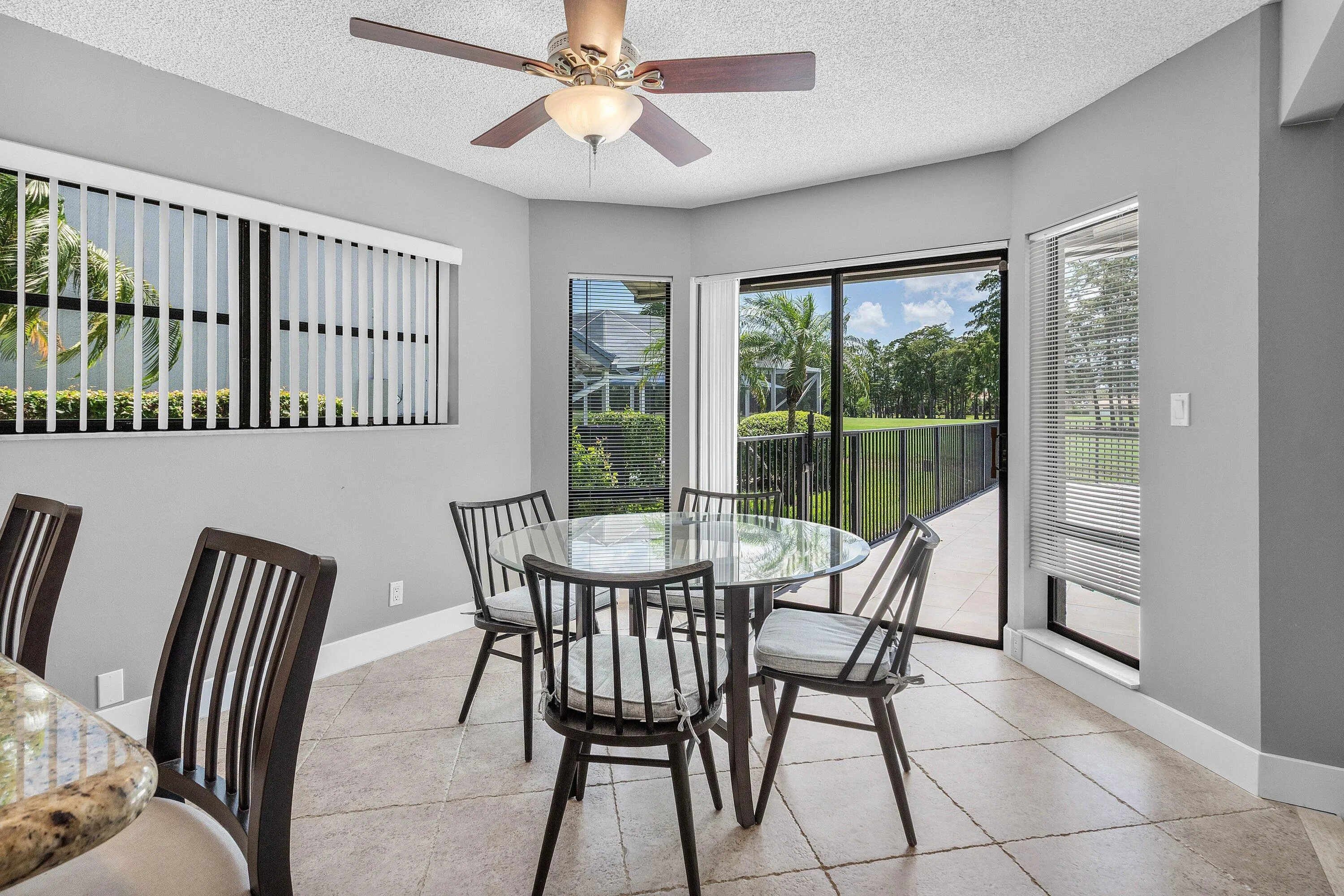 012-10891BocaWoodsLane-BocaRaton-FL-3342