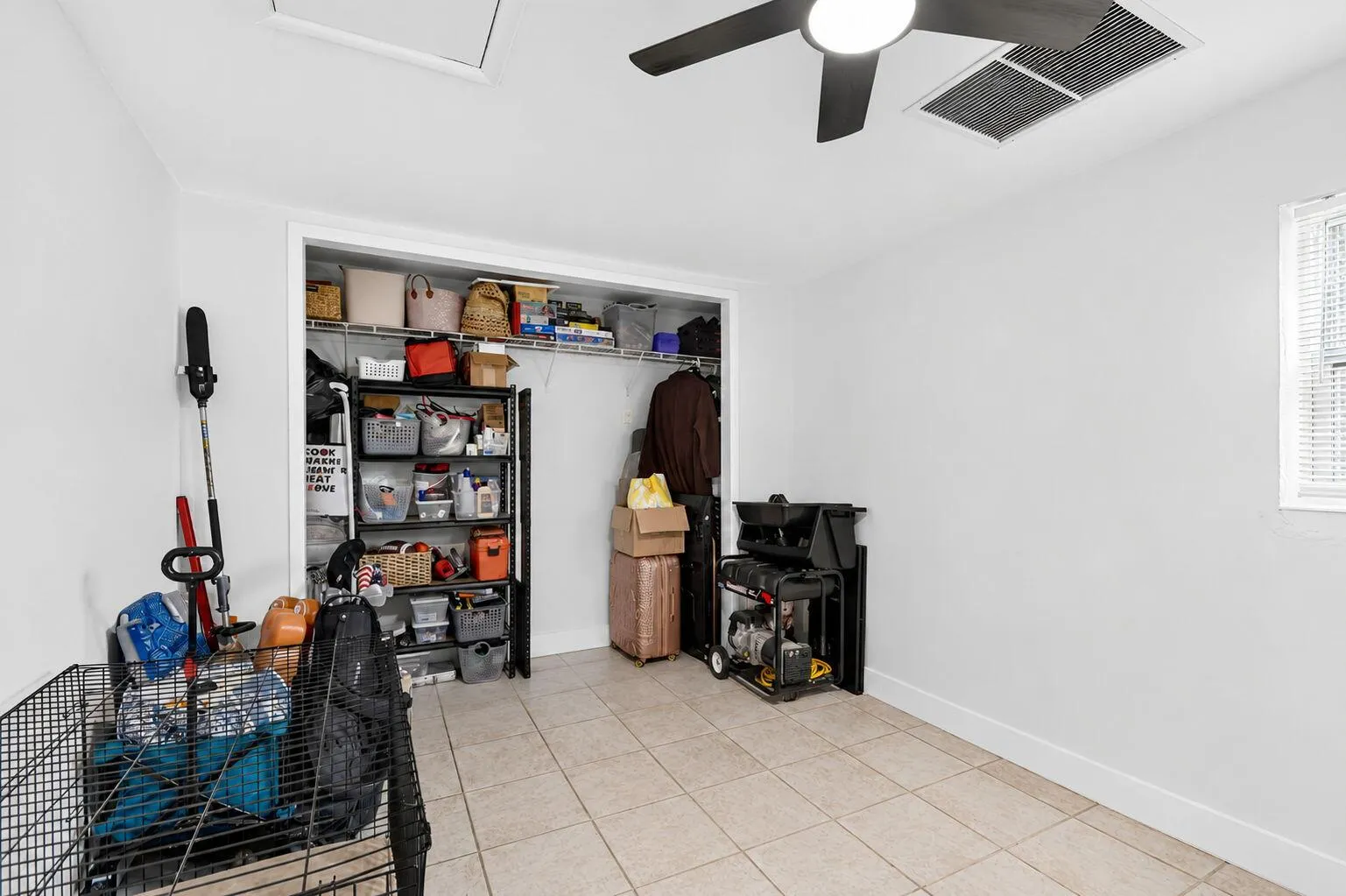 Converted Garage- Bedroom 4