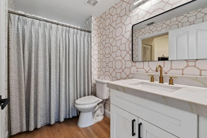 2nd Bathroom