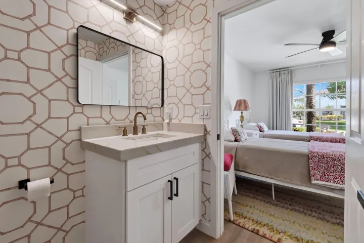 2nd Bathroom