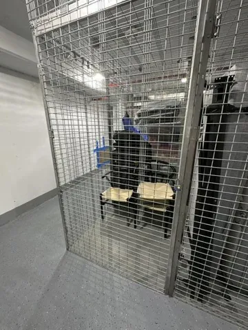120 cubic foot storage