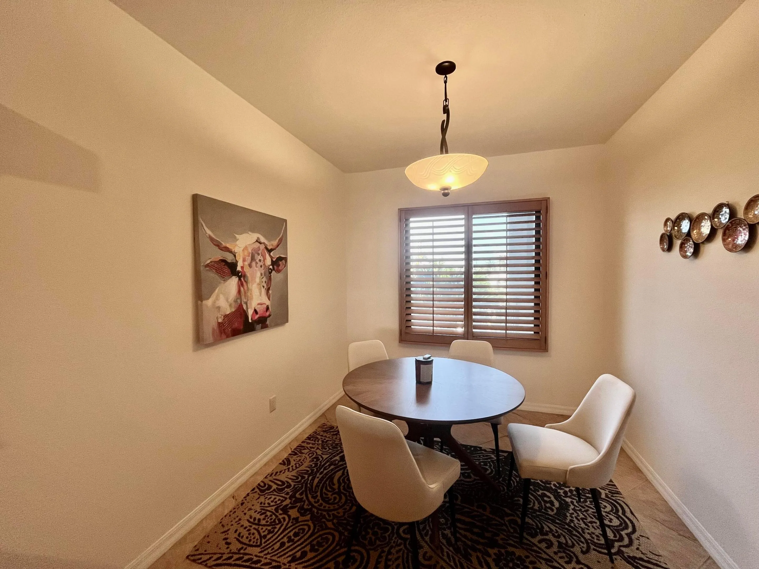 Breakfast Room