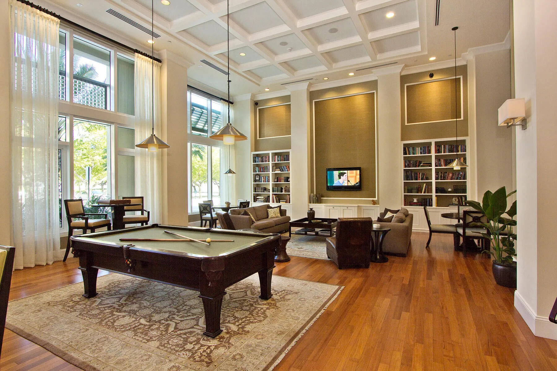 34_Clubroom1_2