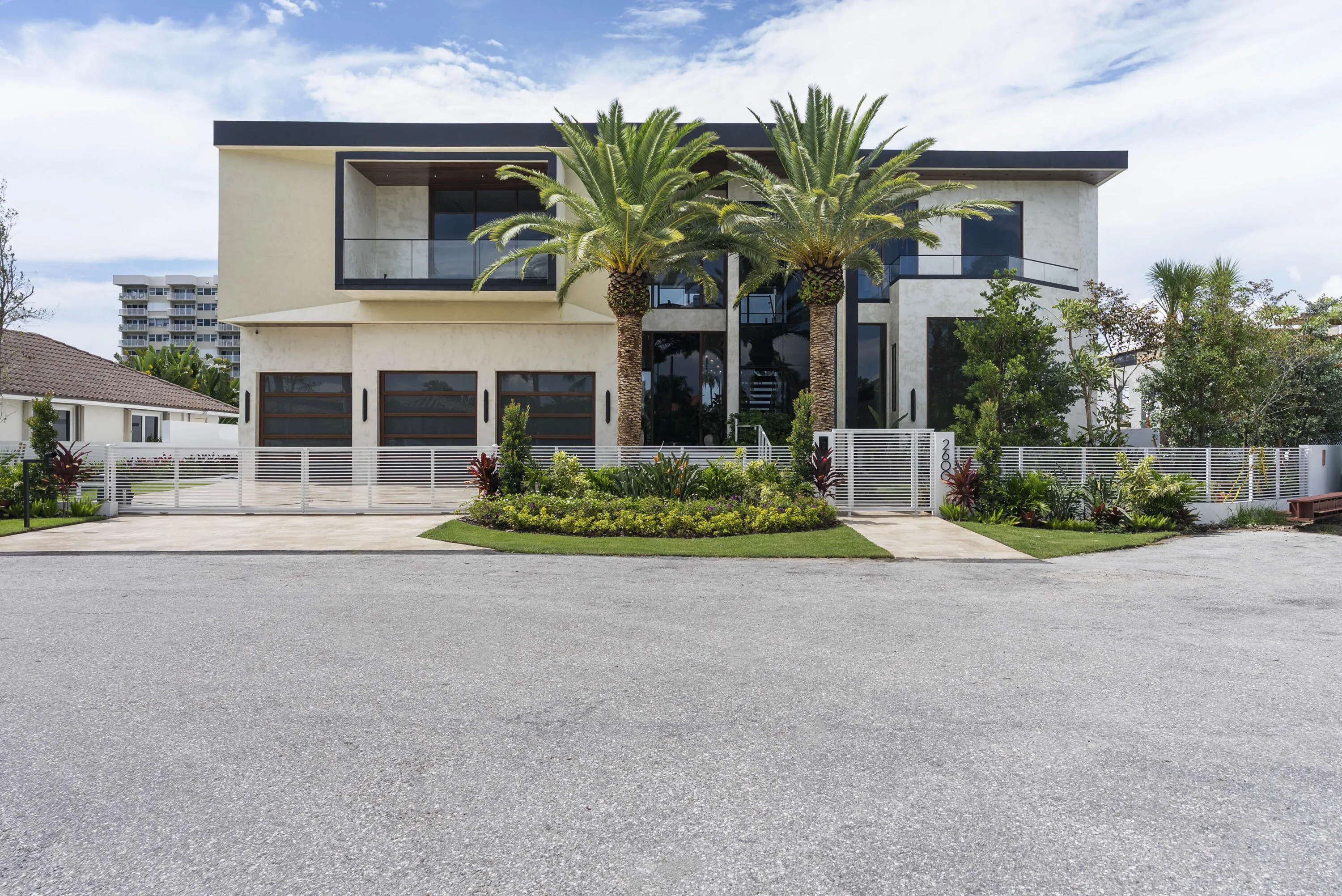 house front3