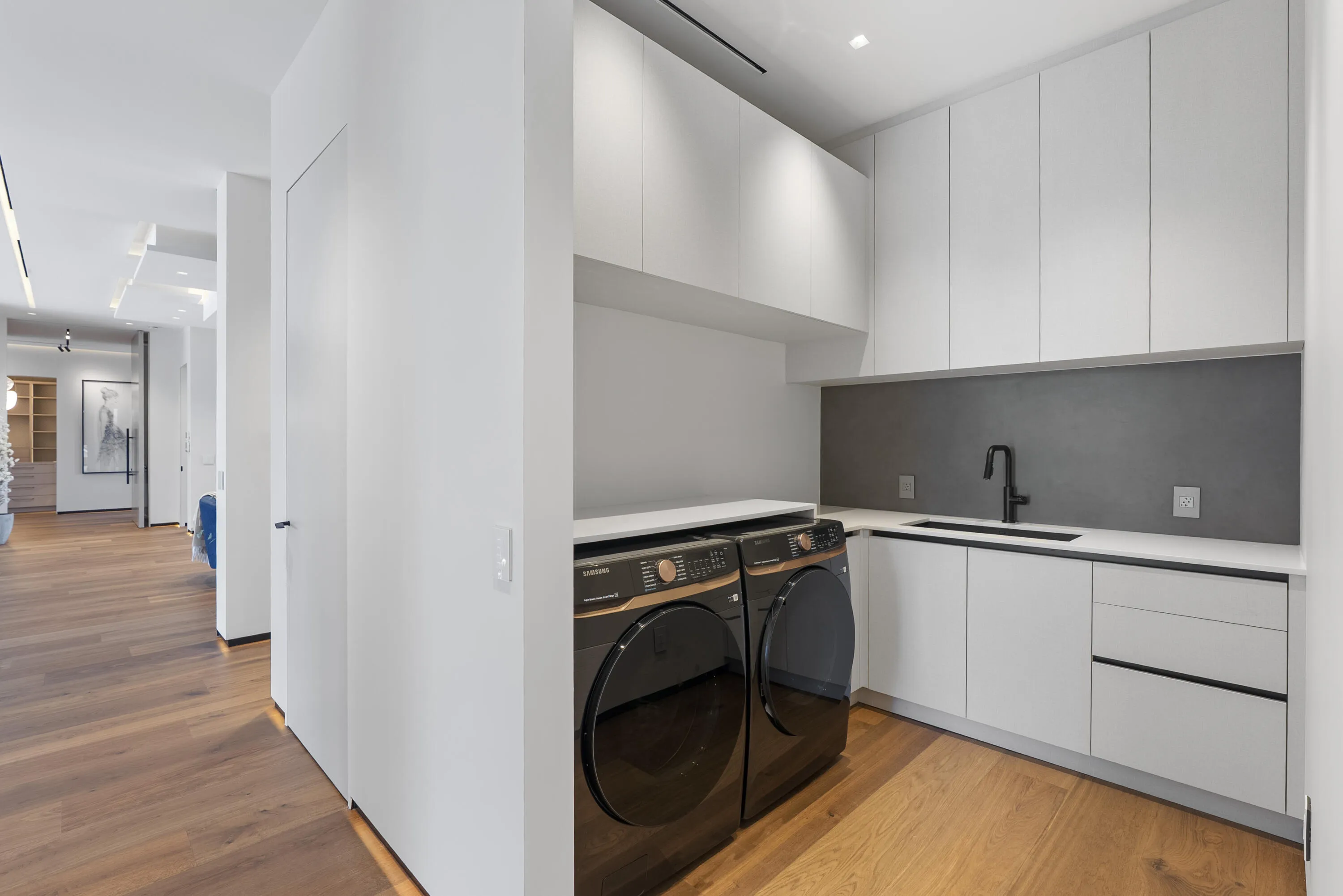 laundry room1
