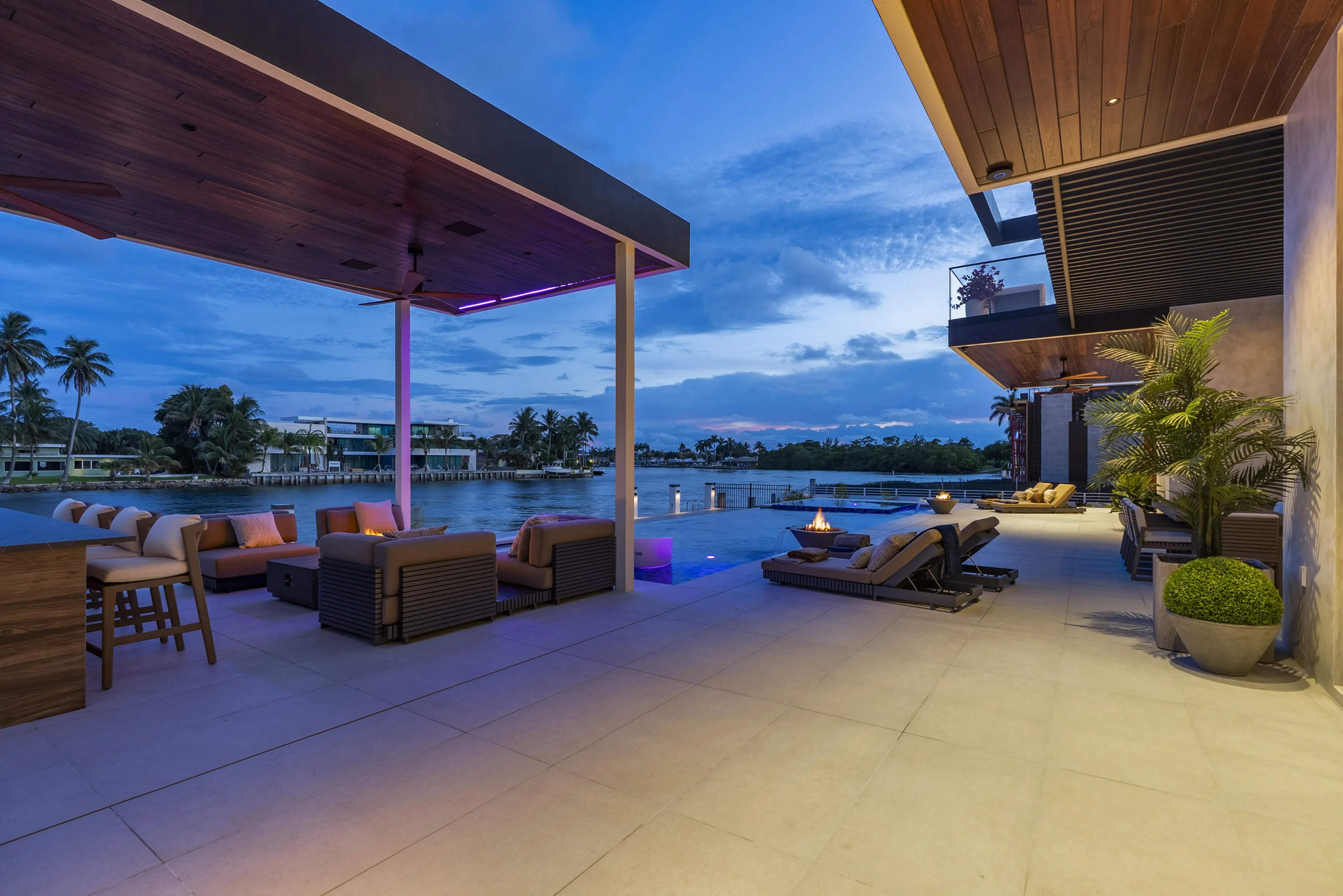pool deck1