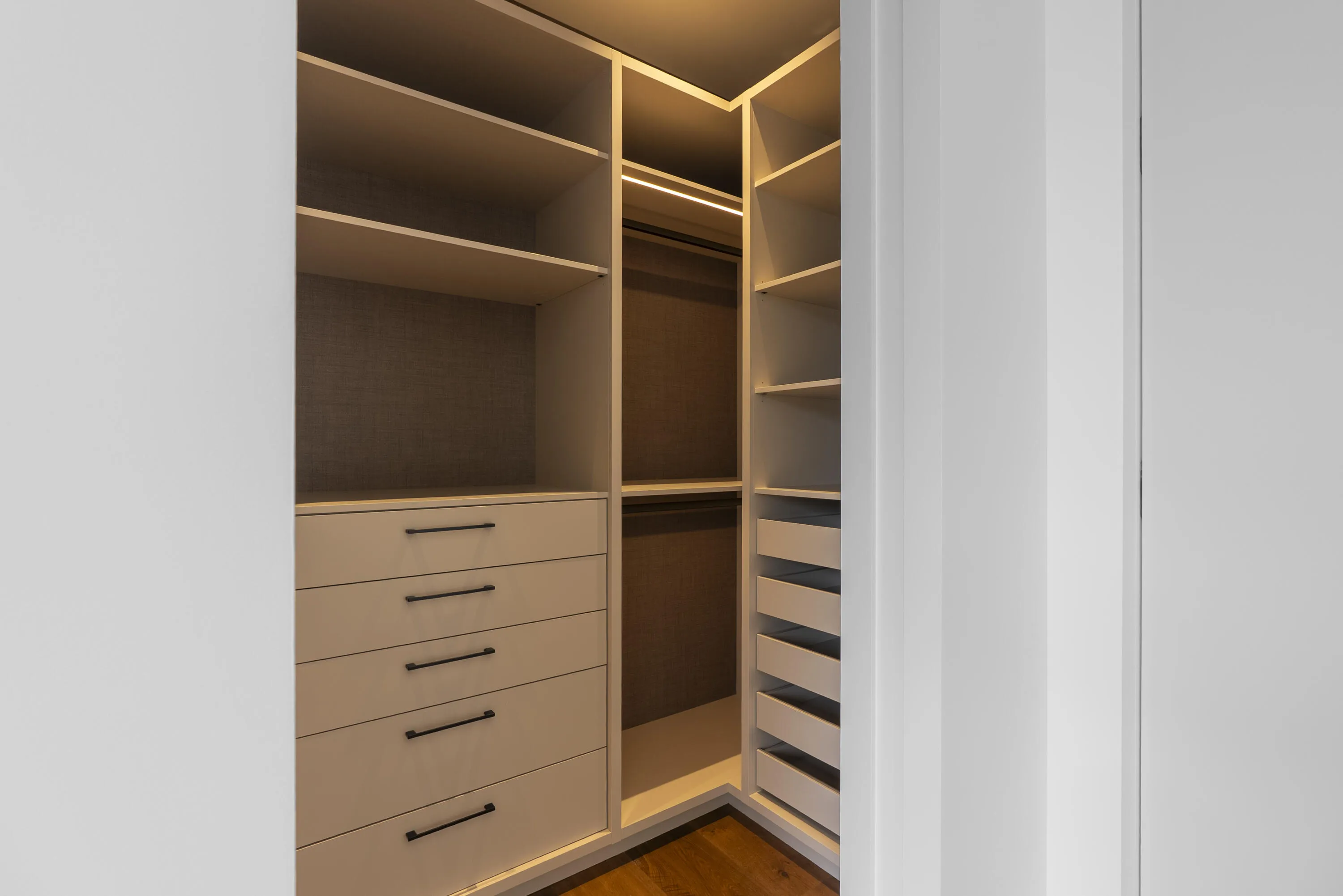 closet 4