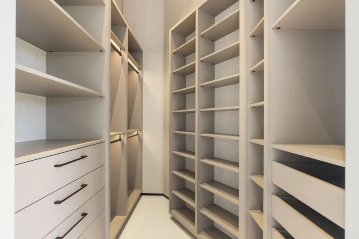 closet 6