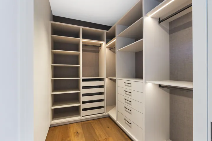 closet 3
