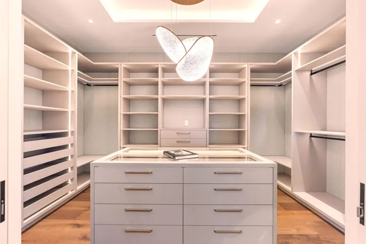 her-closet3