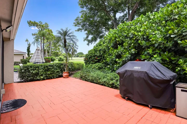6858 Fountains Circle - MLS - 037