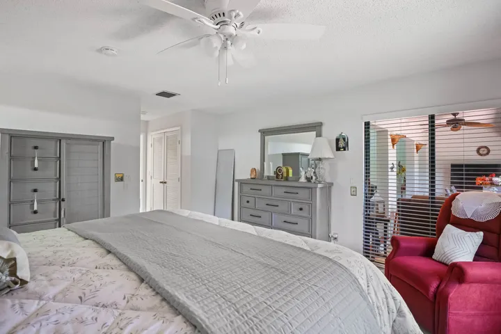 6858 Fountains Circle - MLS - 024