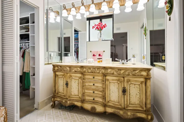 6858 Fountains Circle - MLS - 026