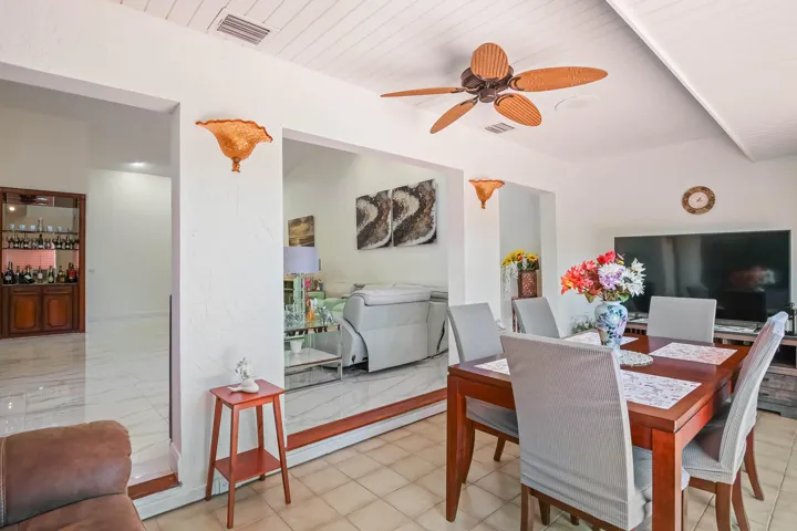 6858 Fountains Circle - MLS - 012