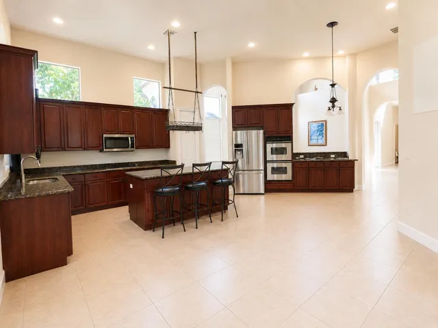 Kitchen Main