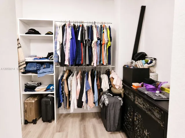 M.B walking closet