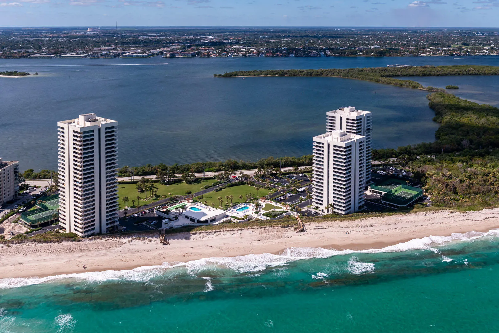 WATER GLADES AERIAL MLS