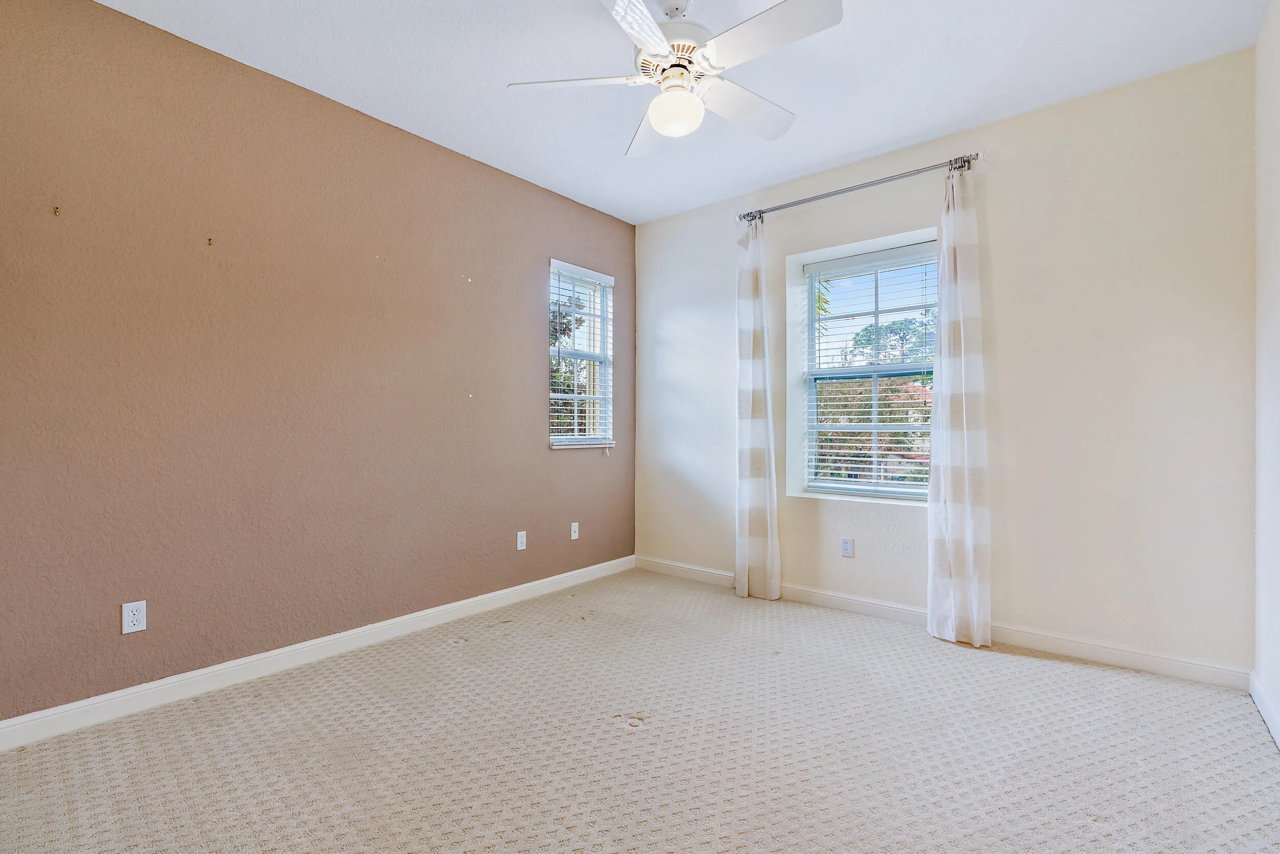 1058 Vinter Blvd MLS-16