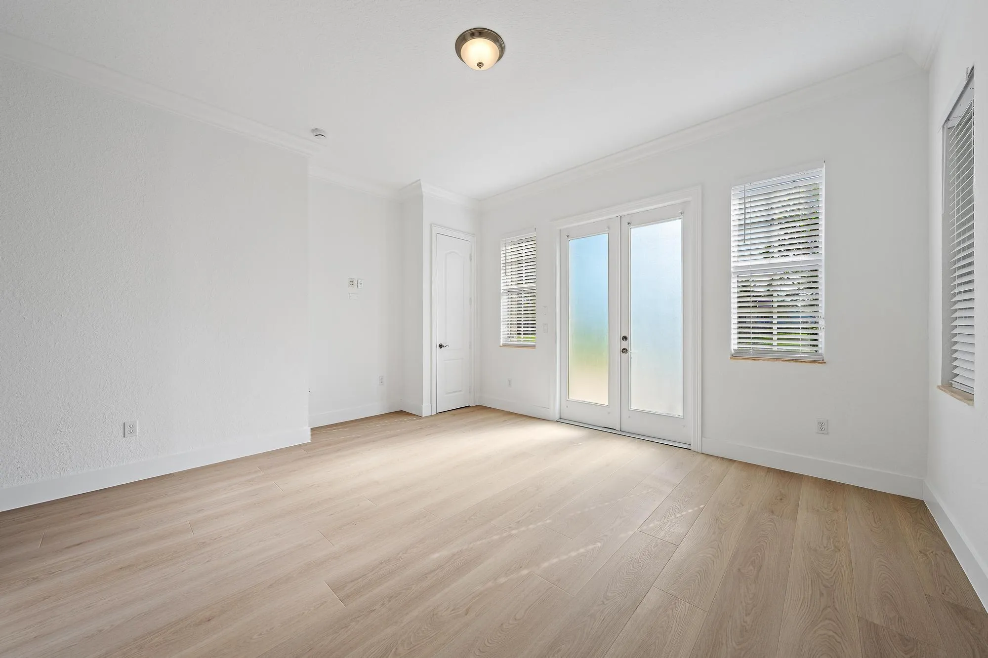 1058 Vintner Blvd-13