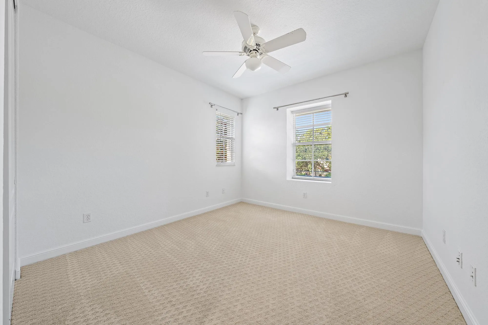 1058 Vintner Blvd-19