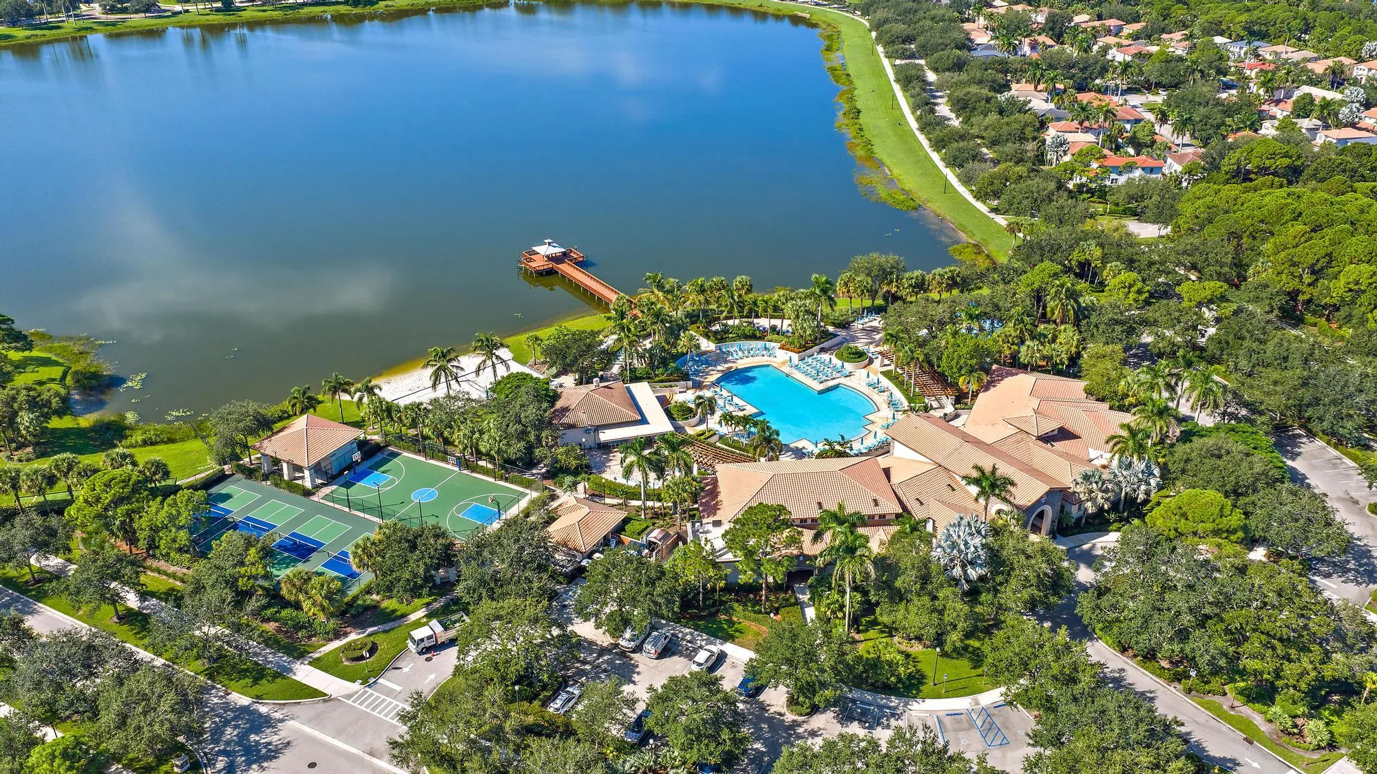 1058 Vintner Blvd-38