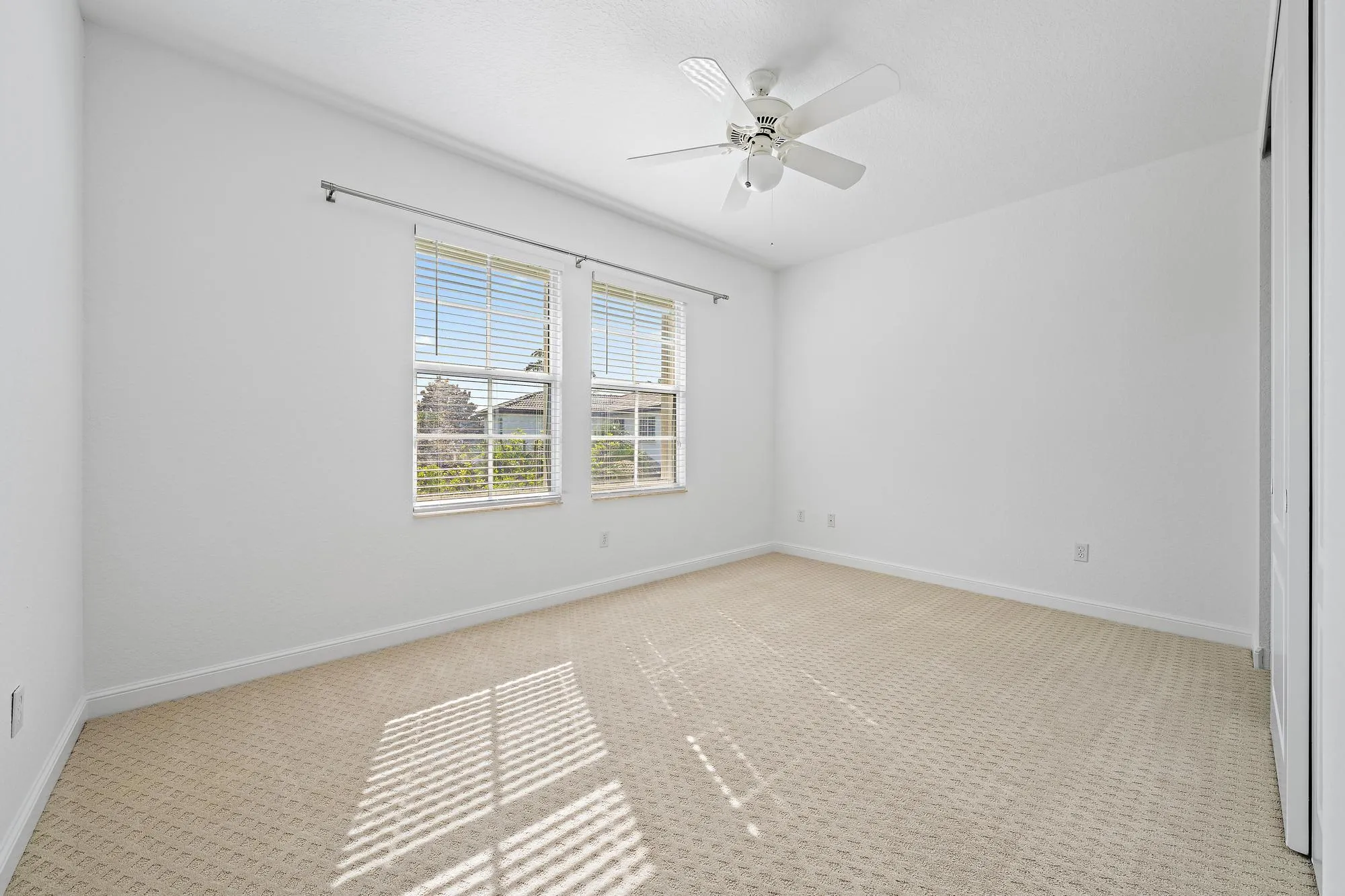 1058 Vintner Blvd-26