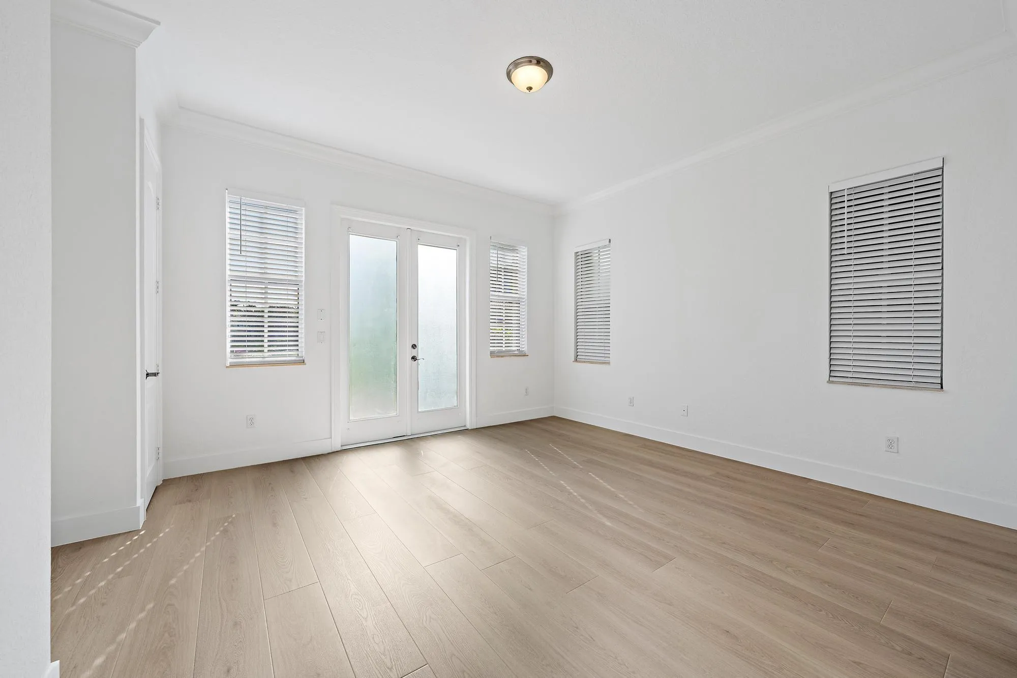 1058 Vintner Blvd-12