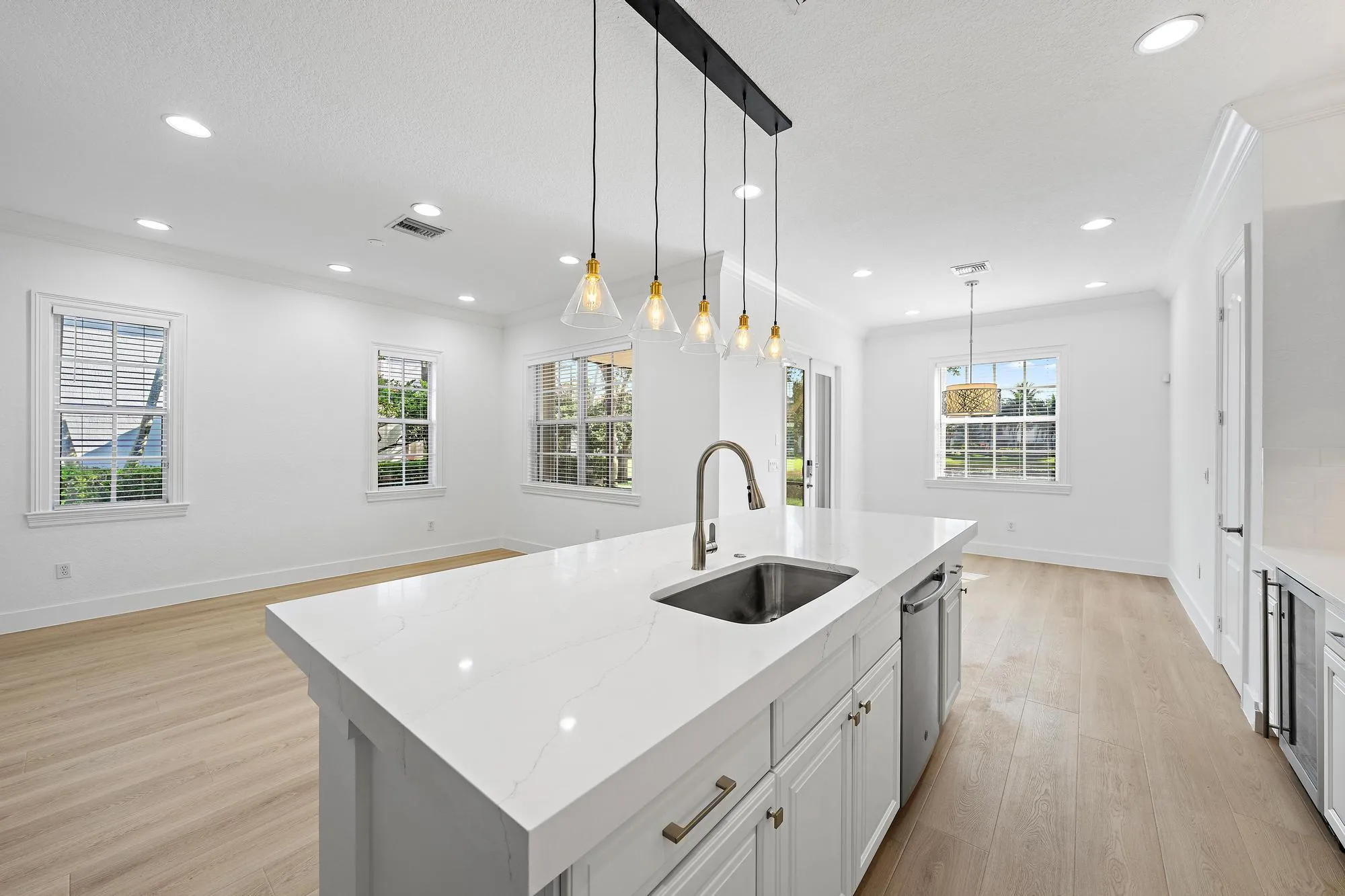 1058 Vintner Blvd-9