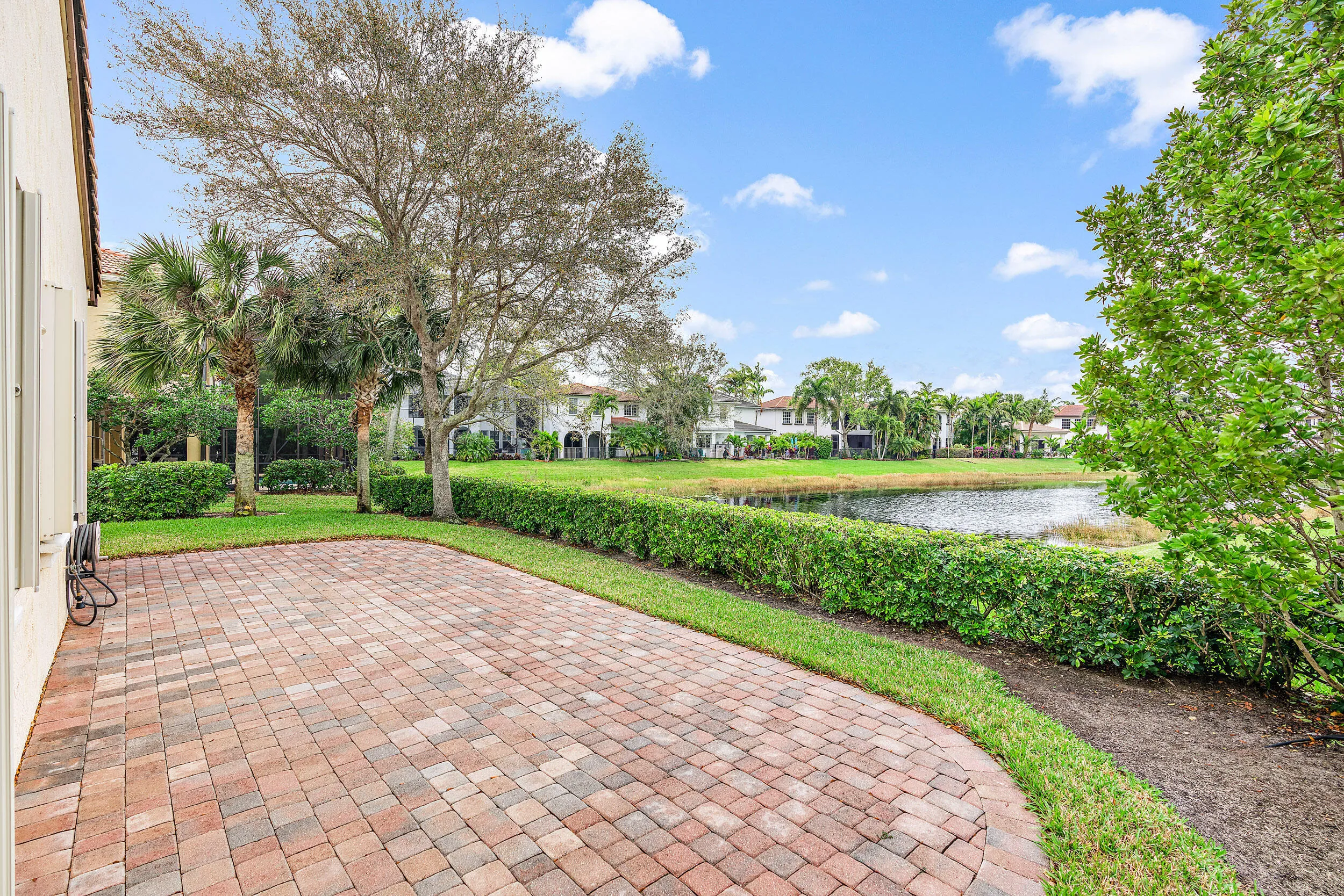 1058 Vinter Blvd MLS-24 (1)