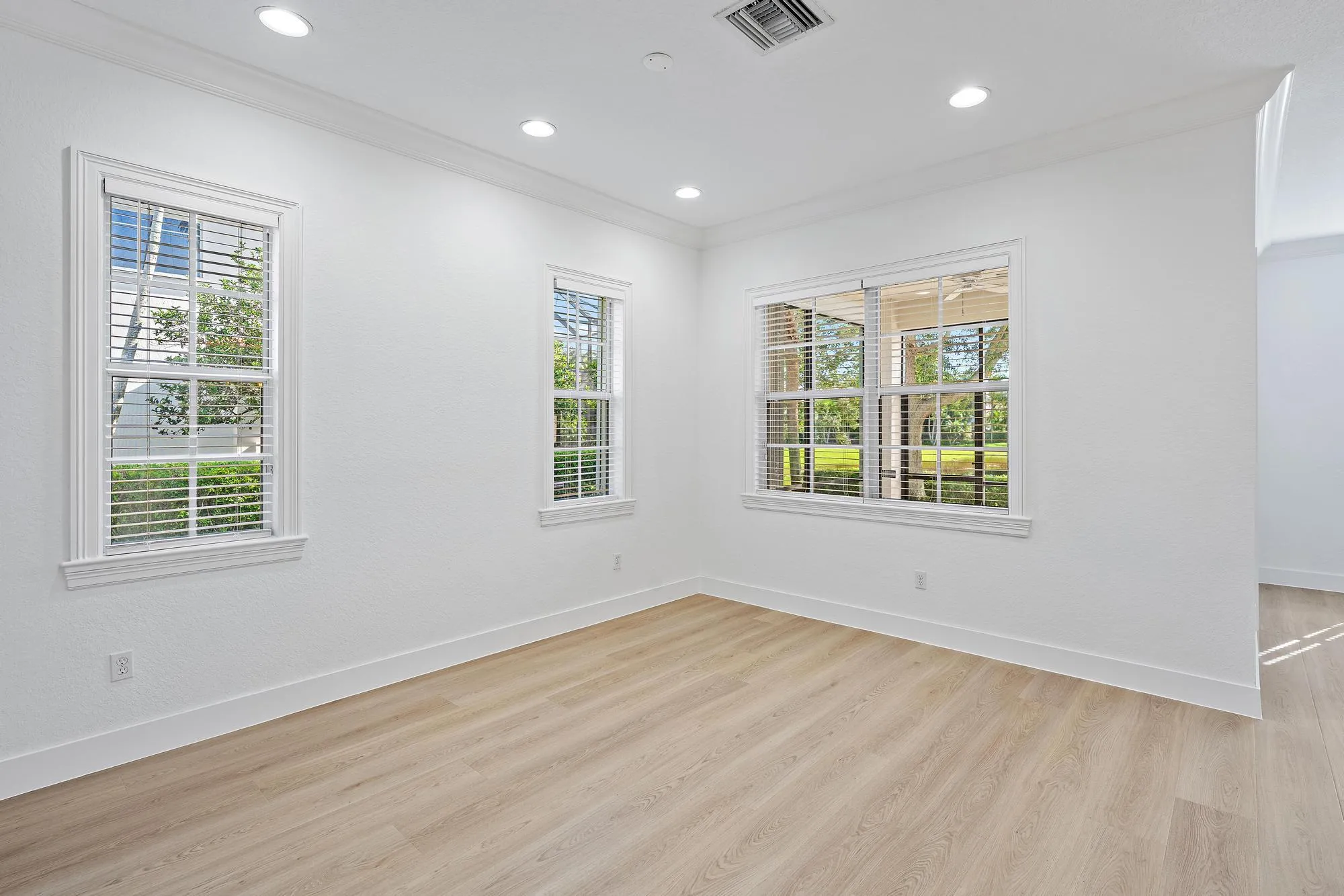 1058 Vintner Blvd-7