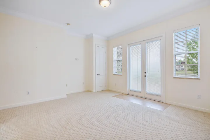 1058 Vinter Blvd MLS-11