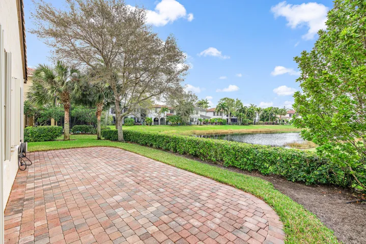 1058 Vinter Blvd MLS-24 (1)