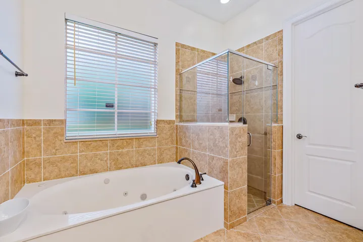1058 Vinter Blvd MLS-14