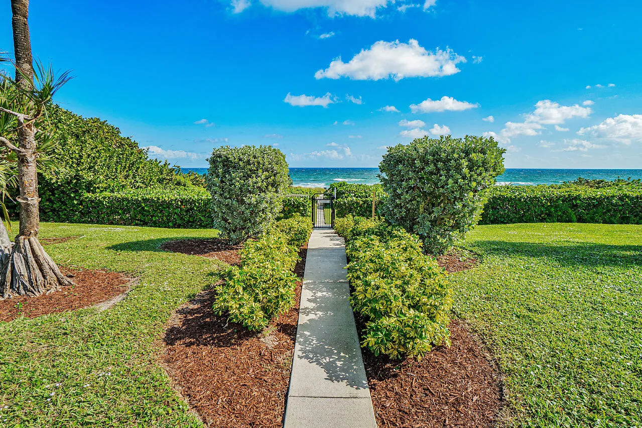 PRIVATE GATED BEACH ENTRY